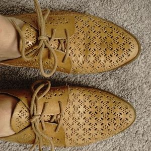 Lucky Brand Cutout Oxfords